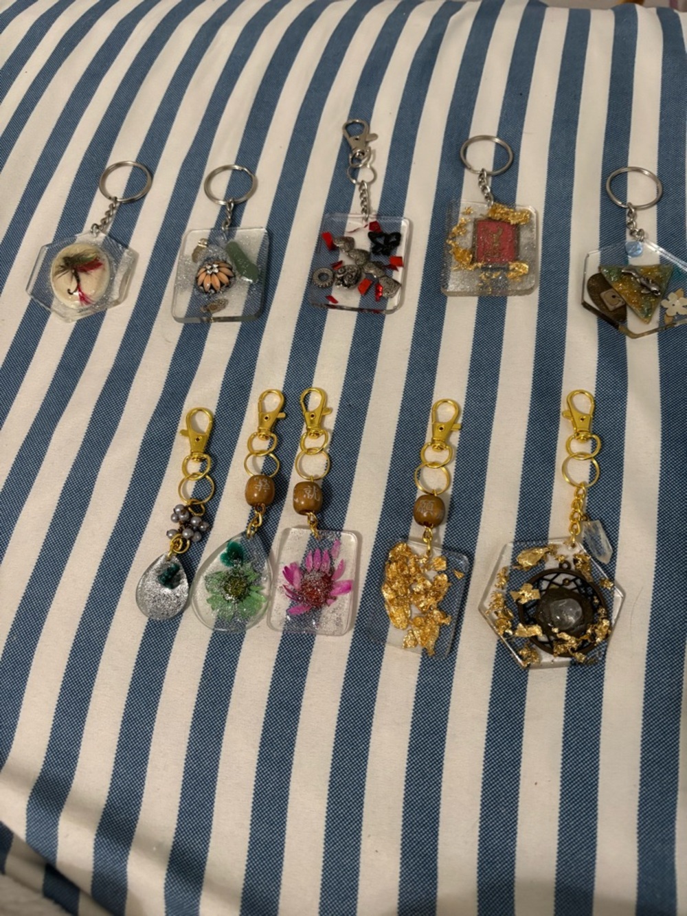 Handmade Clear Resin Keychain Mixed Colors Pick 1